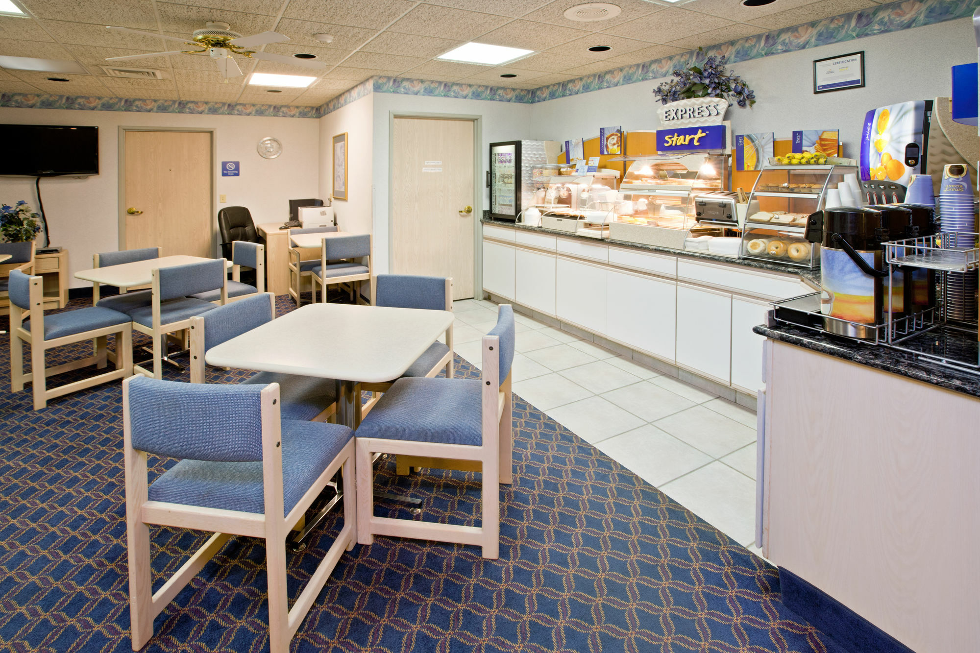 La Quinta Inn And Suites By Wyndham Elkhart Zewnętrze zdjęcie